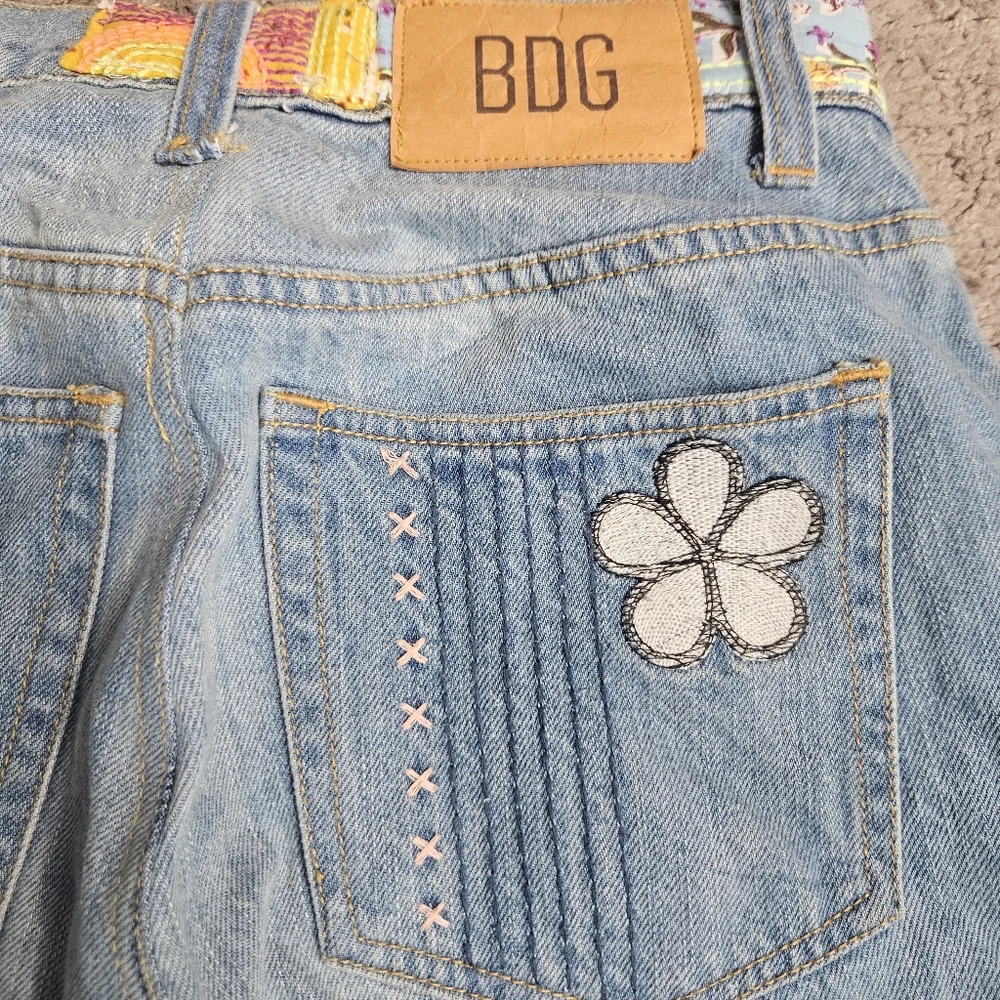 Urban Outfitters BDG Womens High Rise Patchwork Boho Flare Raw Hem Jeans Sz 27 - Picture 7 of 16